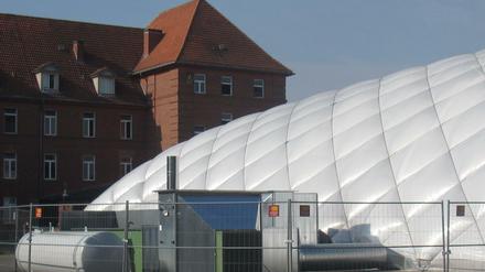 Leerstand: Die Traglufthalle in der Spandauer Kaserne.