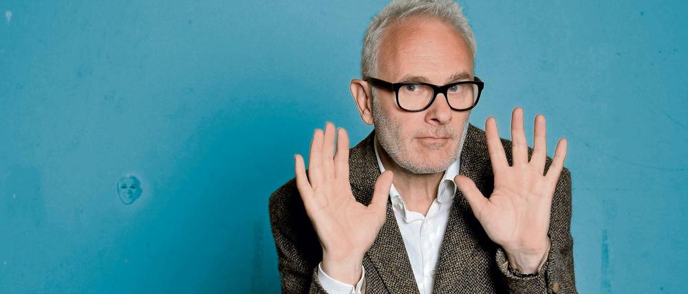 Der gefeierte Regisseur Herbert Fritsch geht zur Schaubühne.