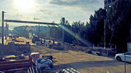 Gemeinschaftswerk. Die neue Freybrücke über die Havel bezahlen der Bund und das Land Berlin. Geplant hat hier das Wasserstraßen-Neubauamt.
