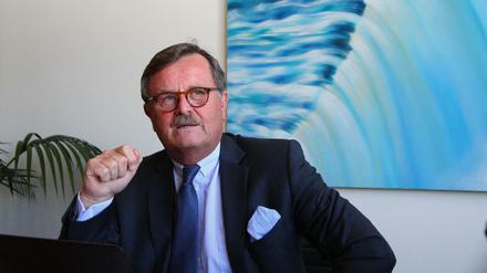 Findet private Krankenversicherungen unverzichtbar: Frank Ulrich Montgomery, Präsident der Bundesärztekammer.