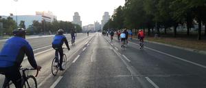 Wenn kein Auto zwischen Alex und Strausberger Platz zu sehen ist, dann ist Marathon-Sonntag.