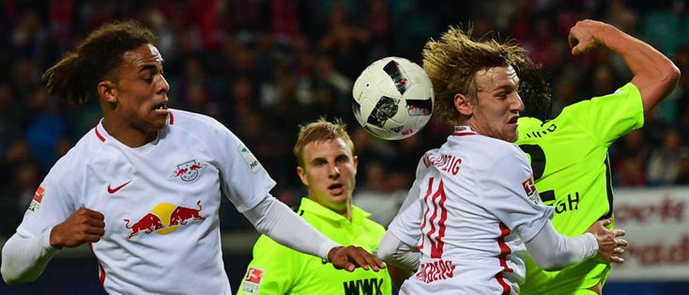 Zwei Torschützen in einem Bild. Yussuf Poulsen (l.) und Emil Forsberg trafen für Leipzig.