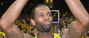Alte Liebe, Rasta nicht. Die langen Zöpfe hat sich Julius Jenkins in seiner Zeit in Oldenburg abgeschnitten. Heute spielt der 35-Jährige bei Aufsteiger Jena und fordert seinen Ex-Klub Alba Berlin heraus. 