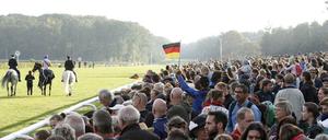 Volles Programm. Fast 14.000 Zuschauer kamen am Tag der Deutschen Einheit nach Hoppegarten.