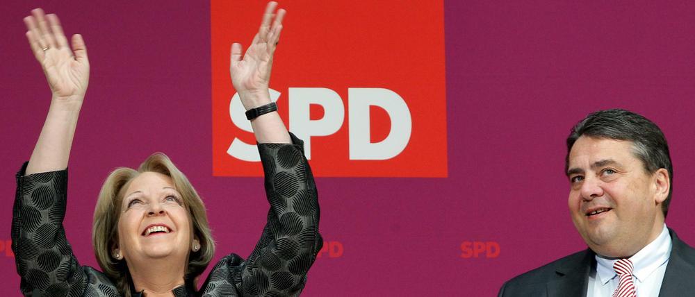 Hannelore Kraft liegt viel daran, dass SPD-Chef Sigmar Gabriel sich bald zur Kanzlerkandidatur äußert.