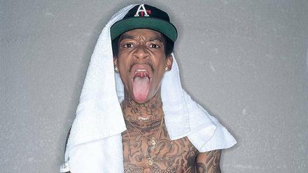 Moment mal. „Die ersten Bilder haben eine besondere Ausstrahlung“, sagt Fotograf David Biene, „der Glanz in den Augen ist anders.“ 120 solcher Bilder hat er in Berlin schon gemacht, zum Beispiel dieses des US-Rapper Wiz Khalifa. 