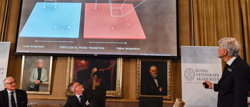 Welt in 2D. Thors Hans Hansson erklärt die topologischen Phasenübergänge. +