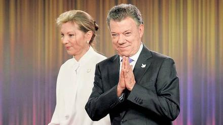 Dem Frieden verpflichtet. Staatschef Santos (hier mit seiner Frau Maria Clemencia Rodriguez) bedankt sich für die Ehrung durch das Nobelpreiskomitee. 