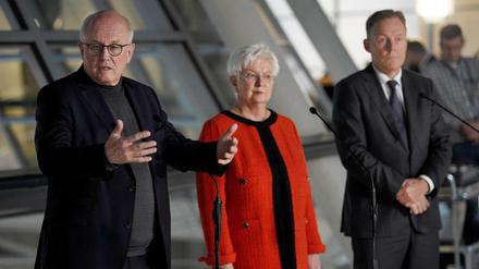 Volker Kauder, Gerda Hasselfeldt, und Thomas Oppermann am 06.10.2016 im Reichstagsgebäude in Berlin. 