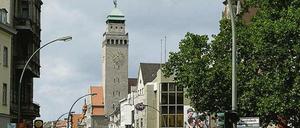 Im Rathaus Neukölln an der Karl-Marx-Straße haben künftig wohl SPD und Grüne am meisten zu entscheiden.
