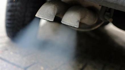 Dieselabgase stinken und belasten die Gesundheit.