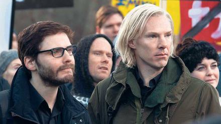 „Inside WikiLeaks“ mit Benedict Cumberbatch und Daniel Brühl (ProSieben Maxx, Dienstag, 20 Uhr 15), erzählt die Geschichte der Enthüllungsplattform und ihrer Gründer.
