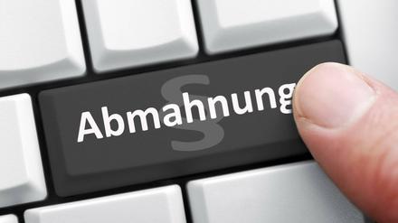 Der Verbraucherzentrale Bundesverband kritisiert, die Gebühren für Abmahnungen seien zu hoch. 