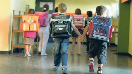 Hereinspaziert. Nicht nur kleine Kinder lernen in Hamburgs Schulen dazu. 