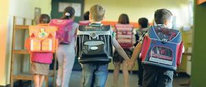 Hereinspaziert. Nicht nur kleine Kinder lernen in Hamburgs Schulen dazu. 