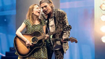 Mimi (Katharina Schüttler) und Johnny (Martin Feifel)