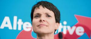 Unzulässige Mauschelei in Sachsen? AfD-Chefin Frauke Petry