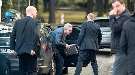 Er steigt aus. Frank Henkel zieht sich aus der Landespolitik zurück.