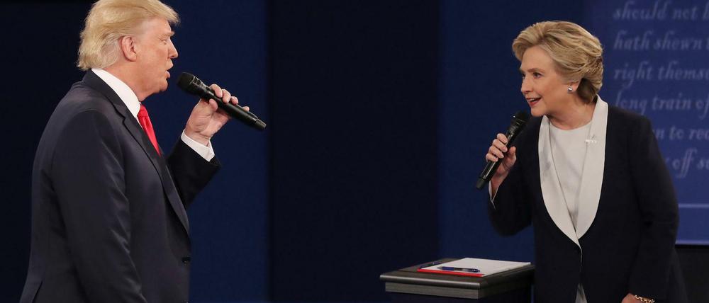 Viel tiefer im Niveau geht's nicht mehr: Donald Trump und Hillary Clinton.