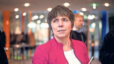 Zug um Zug. Margot Käßmann fährt gerade durch Europa und wirbt für das Reformationsjubiläum. Vor 500 Jahren veröffentlichte Luther seine Thesen. Der Mönch aus Wittenberg hat auch sie verändert.