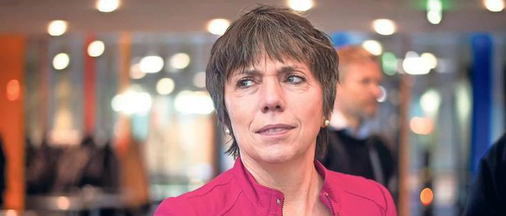 Zug um Zug. Margot Käßmann fährt gerade durch Europa und wirbt für das Reformationsjubiläum. Vor 500 Jahren veröffentlichte Luther seine Thesen. Der Mönch aus Wittenberg hat auch sie verändert.