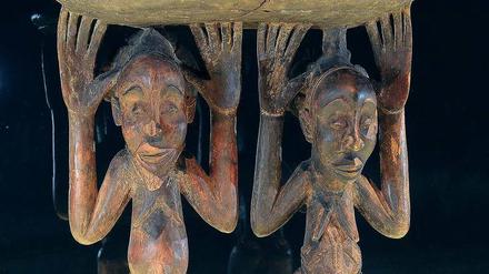 Hocker eines Buli-Meisters aus dem Kongo.