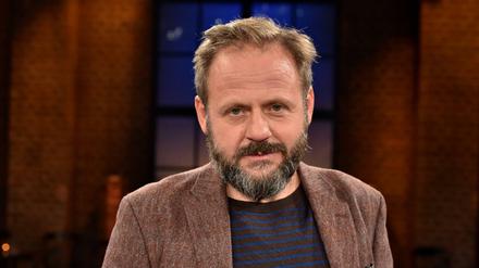 Samuel Finzi ist ein eher ruhiger Typ. Als er einmal seinen Vater imitiert, flüstert er nur noch.