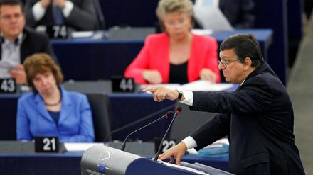 Der ehemalige Präsident der EU-Kommission, José Manuel Barroso, spricht zu den Abgeordneten des EU-Parlaments.