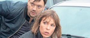 Kurz vor dem Zugriff. Das Rostocker Fahnderduo Alexander „Sascha“ Bukow (Charly Hübner) und Katrin König (Anneke Kim Sarnau) jagt Drogenkuriere.
