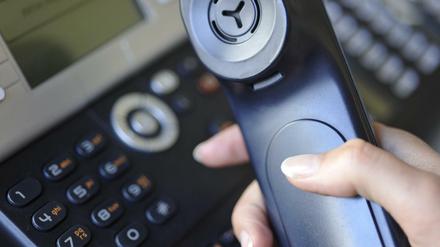 Versauern in der Warteschleife: O2-Kunden brauchen viel Zeit, viel Geduld oder viel Glück. 