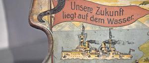 Der Traum von der Weltmacht. Fuß einer „Deutsches-Reich-Kolonialuhr“.
