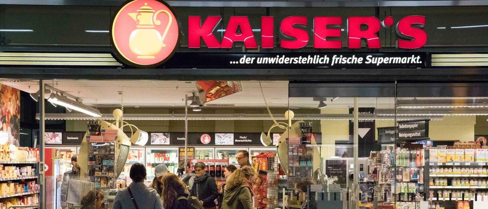 Zentrale Lage: In der Kaiser's-Filiale im Hauptbahnhof ist viel los, doch das trifft nicht auf alle der gut 120 Berliner Läden zu.