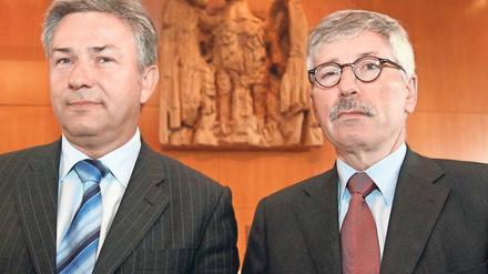 Noch mit Hoffnung: Klaus Wowereit (links) und Thilo Sarrazin warteten auf das Urteil des Bundesverfassungsgerichts.