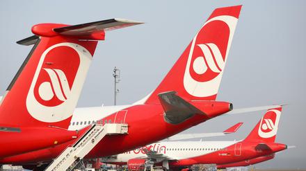 Maschinen der Fluggesellschaft Air Berlin auf dem Flughafen Berlin-Tegel. 