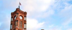 Im Roten Rathaus wird verhandelt. 