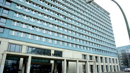 Schön ist es nicht, die Grünen wollen trotzdem rein. Das Rathaus von Berlin Mitte.