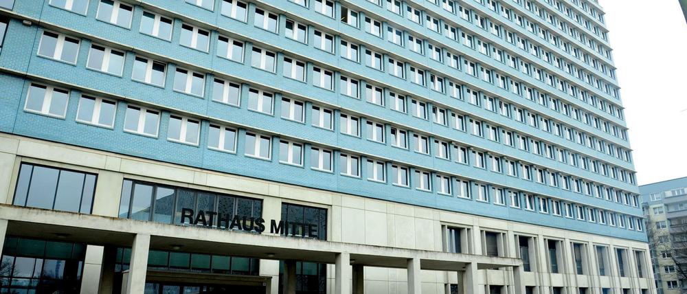 Schön ist es nicht, die Grünen wollen trotzdem rein. Das Rathaus von Berlin Mitte.