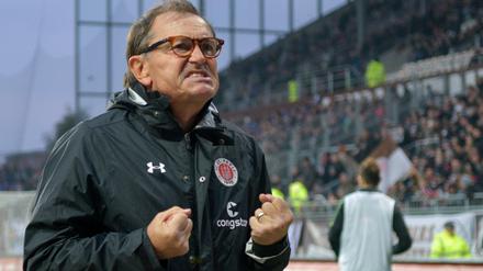 "Jedes Training ist eine Chance, ein neues Glücksgefühl zu erzeugen", sagt der 62-Jährige Ewald Lienen.