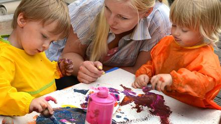 Nicht überall kann der rechtlich festgelegte Anspruch auf Kinderbetreuung geboten werden.