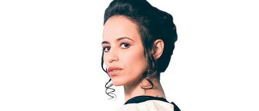 Power-Prinzessin. Als ihr Debütalbum fertig war, packte Joyce Muniz ihre Sachen und zog von Wien nach Berlin.