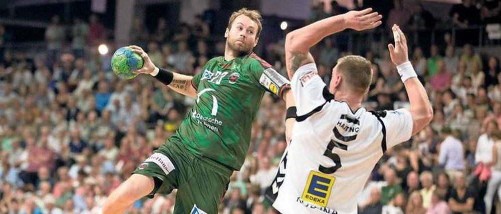 Gierig auf Tore. Für Steffen Fäth und die Füchse Berlin lässt sich die Saison gut an. Foto: dpa/Carstensen