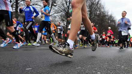 Laufen kann bewegen. Ein Bild vom jüngsten Berlin-Halbmarathon.