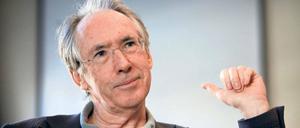 Sinn für absurde Komik. Der englische Schriftsteller Ian McEwan, 68.