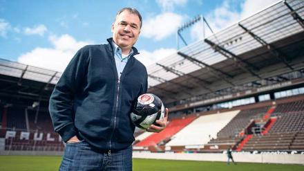 Andreas Rettig, 53, ist seit September 2015 Kaufmännischer Geschäftsleiter des FC St. Pauli.