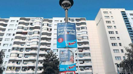 Hier sehen Sie blau. In sieben Bezirken bekam die AfD so viele Stimmen, dass sie einen Stadtratsposten beanspruchen kann.