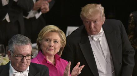 Donald Trump und Hillary Clinton bei einem Wohltätigkeitsdinner in New York. 