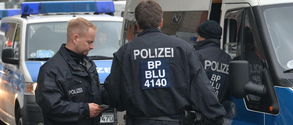 Einsatzkräfte der Bundespolizei im Einsatz. (Symbolbild)