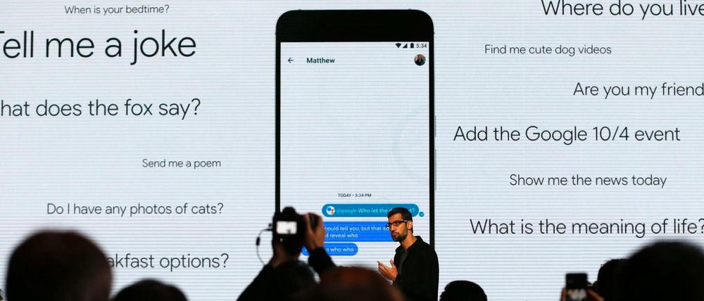 Google-Chef Sundar Pichai stellte das Pixel-Handy selbst vor.