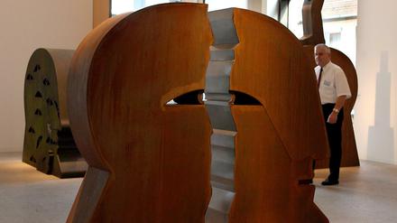 Stahlskulptur «Spaltkopf - Variante B» (1975/76) von Horst Antes