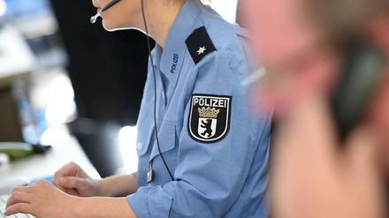 Notruf? Bitte haben Sie Geduld! Auch Notfälle haben bei der Berliner Zeit Wartezeiten.